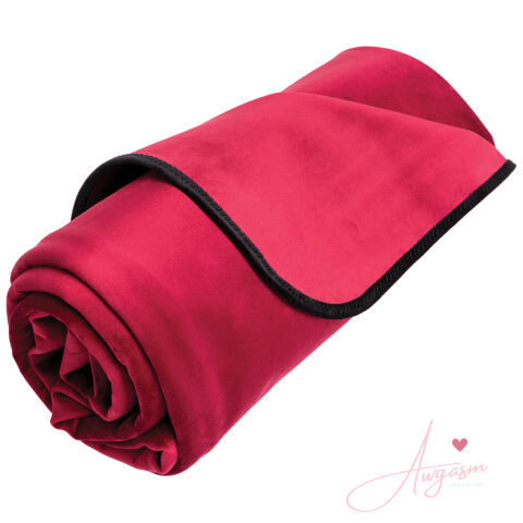 Liberator Fascinator Throw Merlot