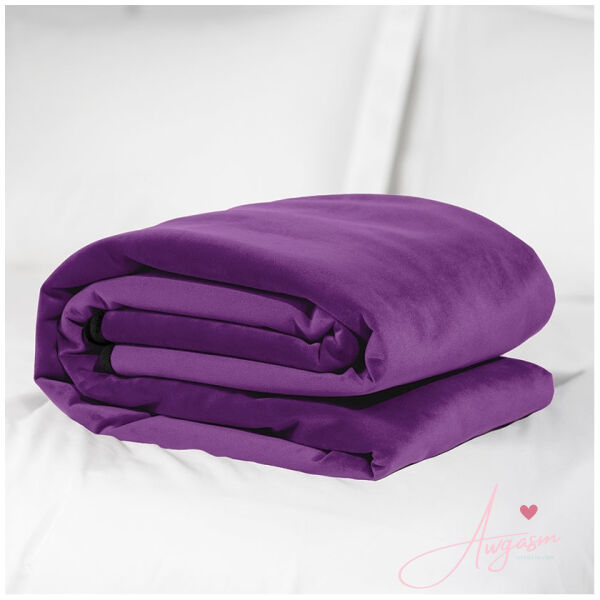 Liberator Fascinator Travel Throw Velvish-Aubergine - Image 2