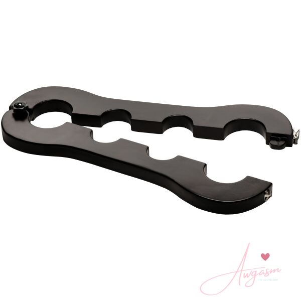 Trapped Wrist and Ankle Stocks - Image 5